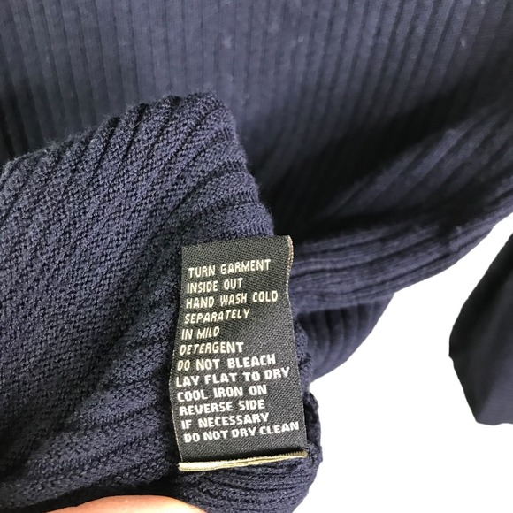DG2 By Diane Gilman Women's Sweater Navy Blue Ribbed Flared Sleeves Turtleneck M - Picture 8 of 8